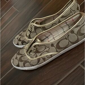 Women’s coach sneaker